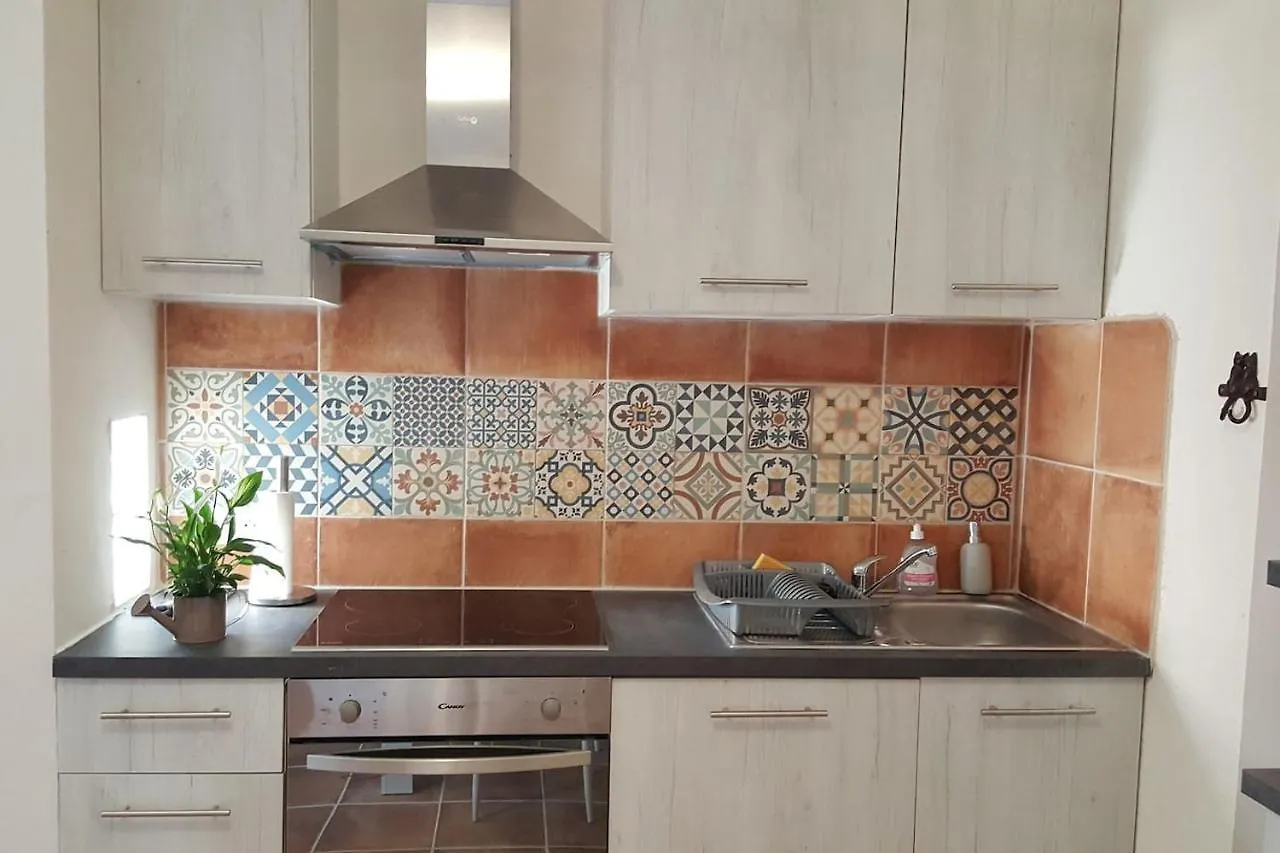 Appartement Logement de 42 m2 tout confort en campagne pour un couple Cahuzac-sur-Vère France