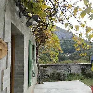  Hébergement de vacances L'ostaou Des Hauts De Barousse
