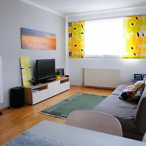 Goldenfields , Kranj Slovénie