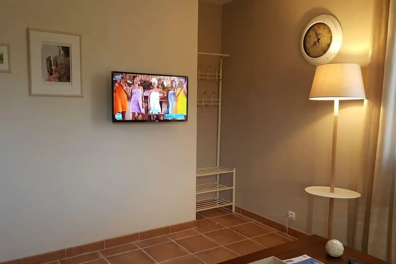 Logement Avec Piscine, Classe 3 Etoiles, De 42 M2 Tout Confort Au Calme Pour Un Couple Cahuzac-sur-Vere 0*,